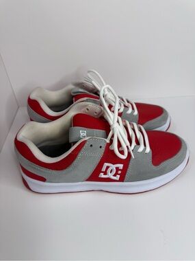 Men’s DC Lynx Zero Shoes Red & Gray Skate Sneakers size 9.5